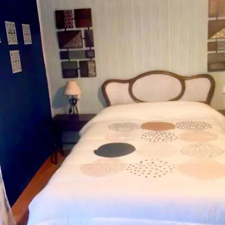 2 Bedrooms House With Enclosed Garden At * קובלדה