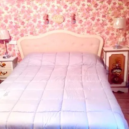 2 Bedrooms House With Enclosed Garden At בית נופש *